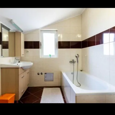 More 4* Supetarska Draga