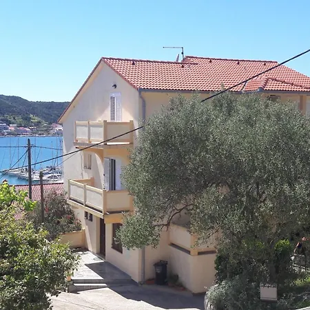 Gostinjska kuća More 4*