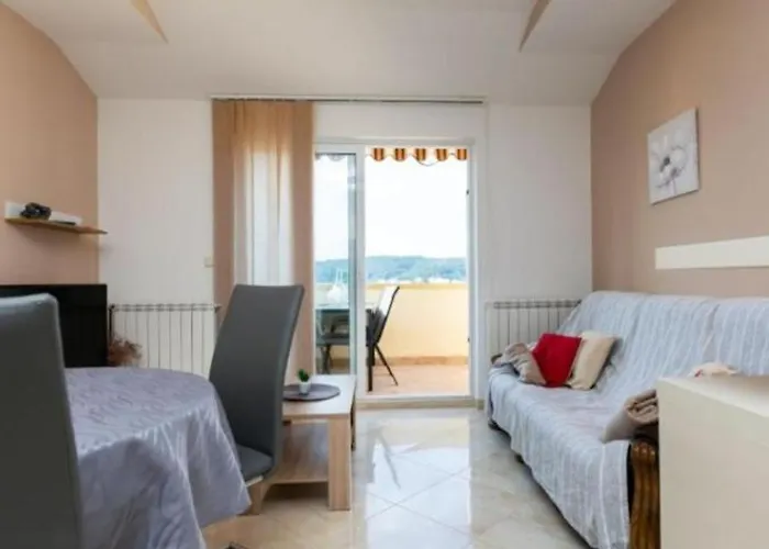 Gostinjska kuća More 4*